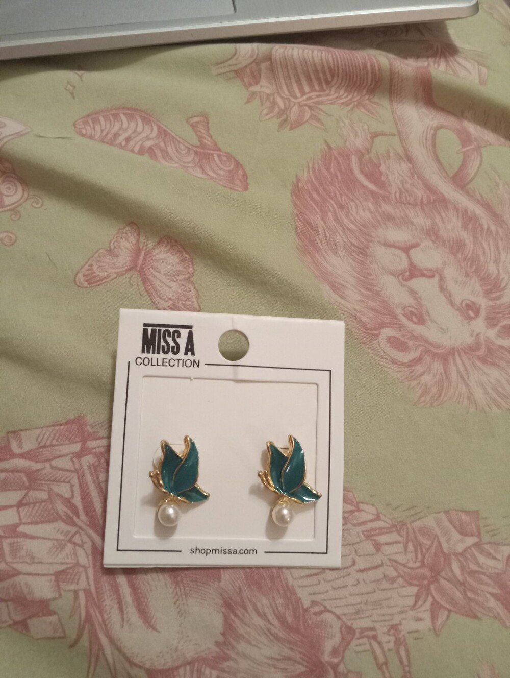 NWOT Blue-Green Butterfly Faux Pearl Earrings